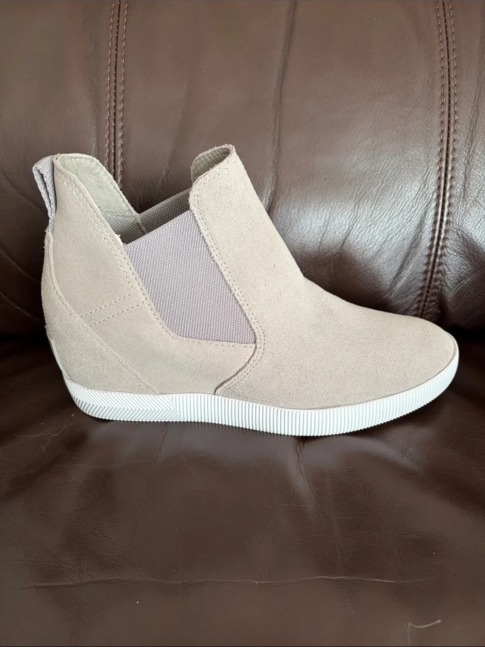 Sorel Women's Out N About slip on wedge size 8.5 chrome gray suede waterproof